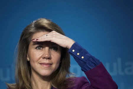 Crisis a la vista! Fuente: sujetomitido.com