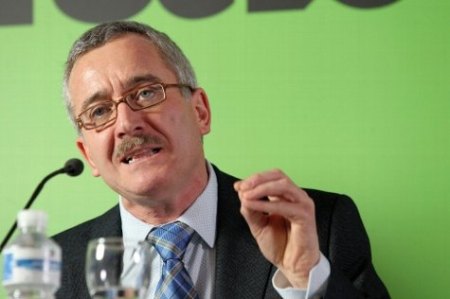 Ortega Lara durante el acto de presentación. Fuente: Ileon.com