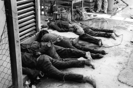 Soldados caídos durante el alzamiento en Ocosingo. Foto: Benjamín Flores