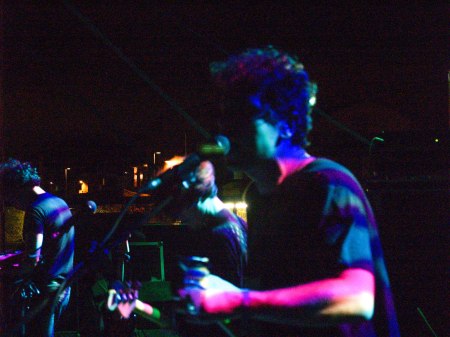 Rodrigo Caamaño durante el concierto